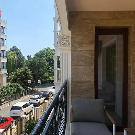Valencia Gardens Royal Несебър
