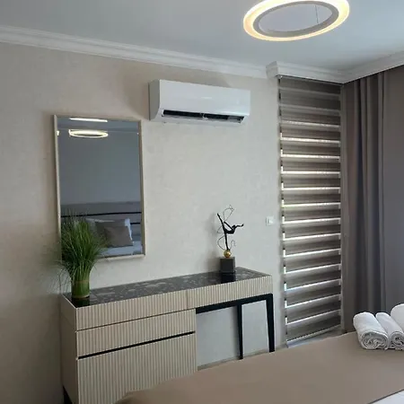 Valencia Gardens Royal Апартамент *